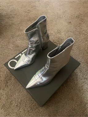 Arezzo -Jenma Mid Block Bootie